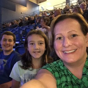 Meet your Posher, Casey